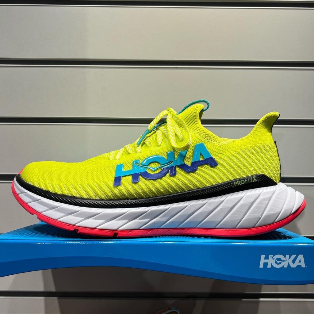 Giày chạy bộ Hoka Carbon X 3